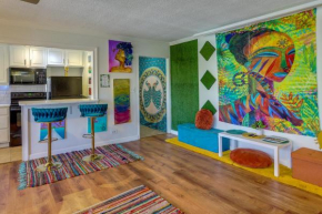 Colorful Atlanta Vacation Rental - Walk to Dtwn!